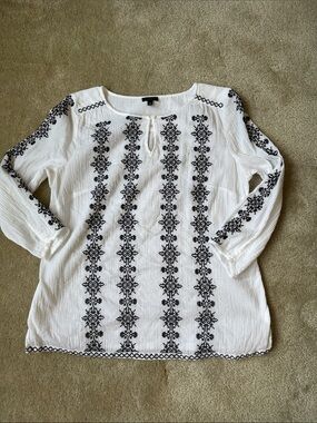 Talbots Women's White Embroidered Peasant Top - Black Pattern